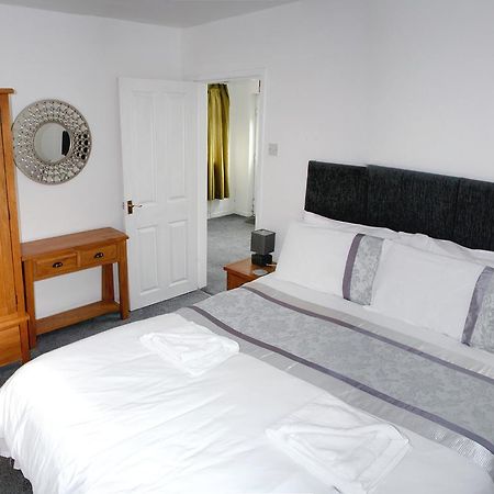 Woburn Hill Hotel Cemaes Bay Exteriör bild