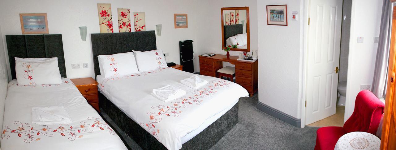 Woburn Hill Hotel Cemaes Bay Exteriör bild