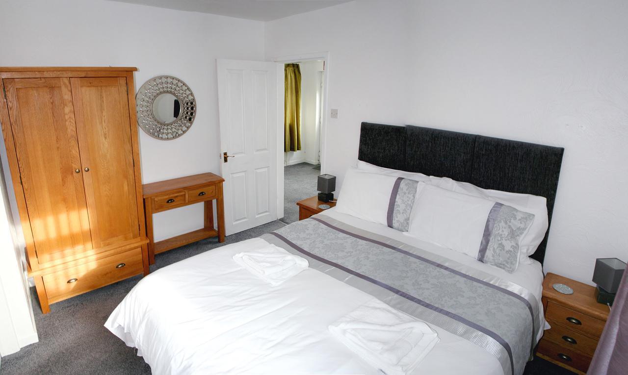 Woburn Hill Hotel Cemaes Bay Exteriör bild
